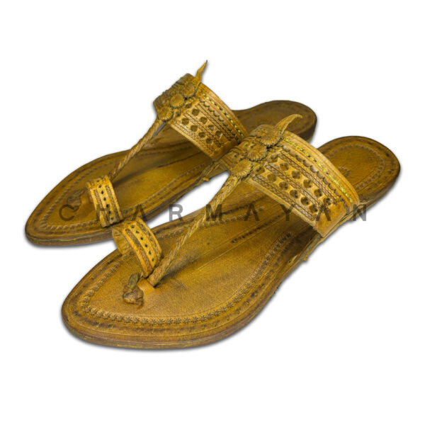 Akka Kolhapuri Kapshi Chappal - Image 2